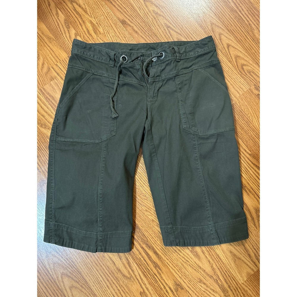 The North Face Womens Olive Green Cargo Bermuda Shorts Size 10 Drawstring Cotton